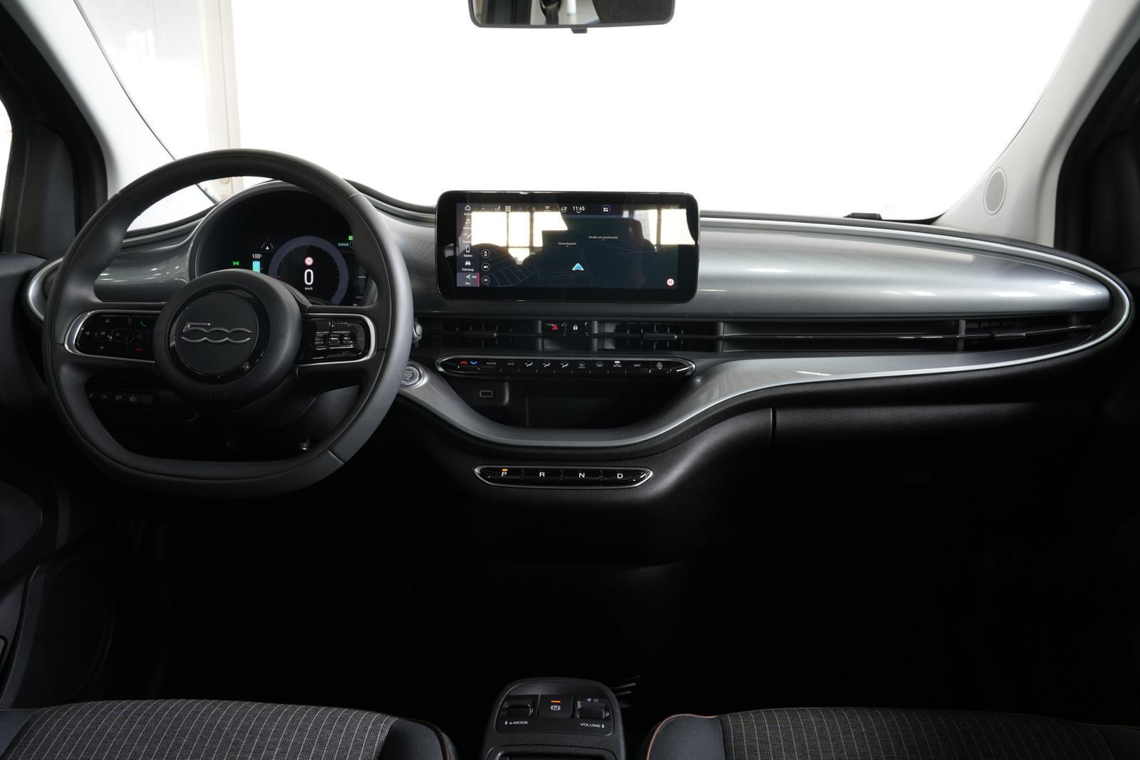 Fiat 500 e 3+1 Icon *AUT*SHZ*KAMERA*CARPLAY*
