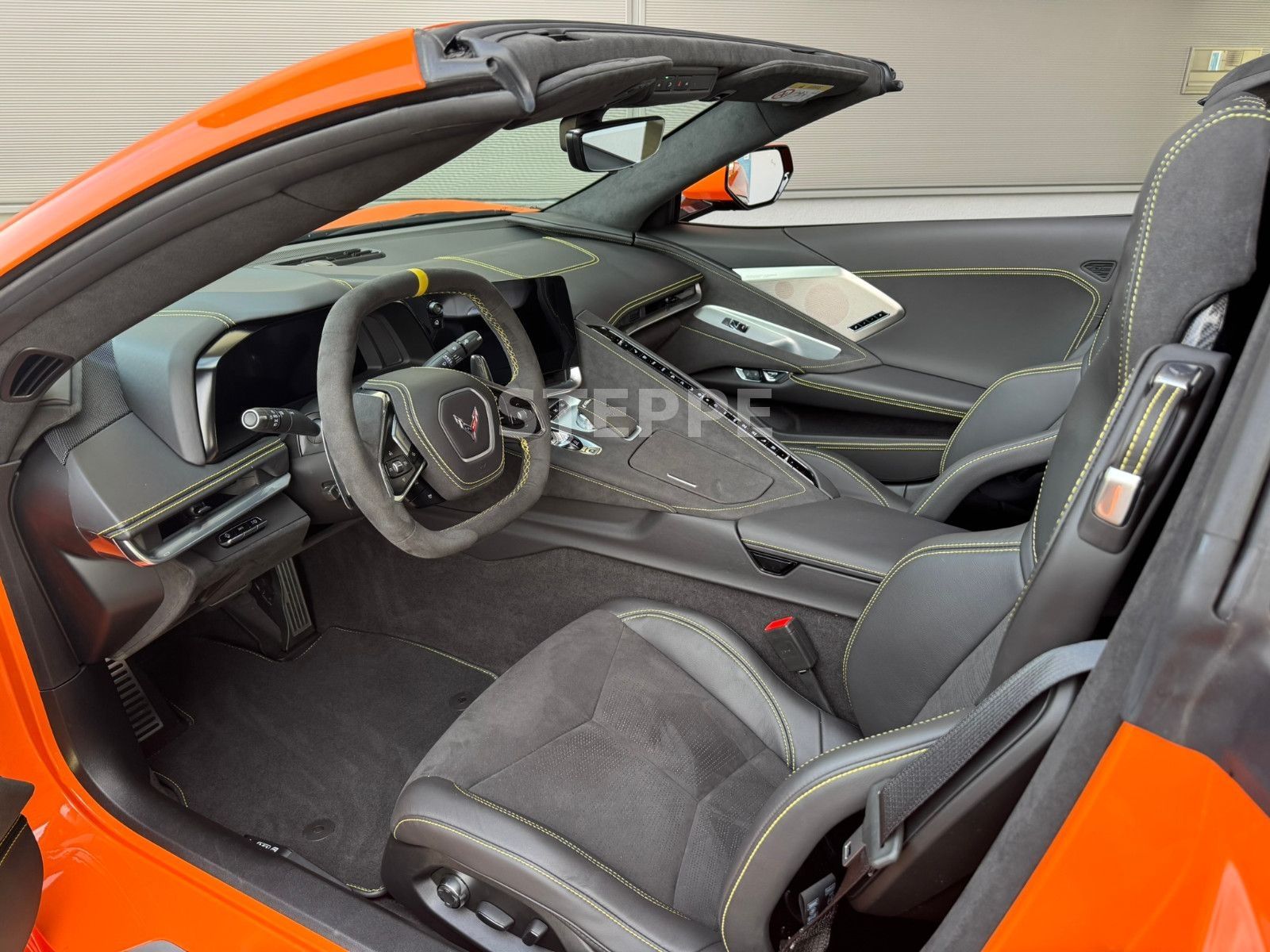 Corvette C8 Stingray Convertible 3LT EU-Modell Frontlift