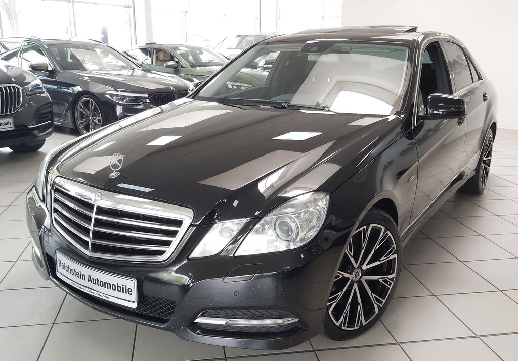 Mercedes-Benz E 300 CDI AVANTGARD LEDER TOTW KAMERA COMAND AHK