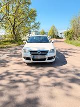 Volkswagen VW Passat 3C 2.0 TDI R-line - Volkswagen Passat: Kombi, mit Anhängerkupplung, 3c
