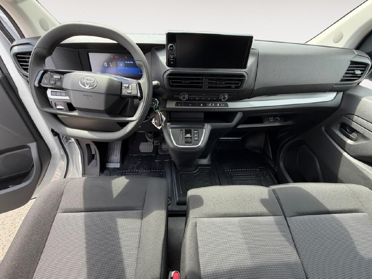 Fahrzeugabbildung Toyota Proace L2 Kasten Meister