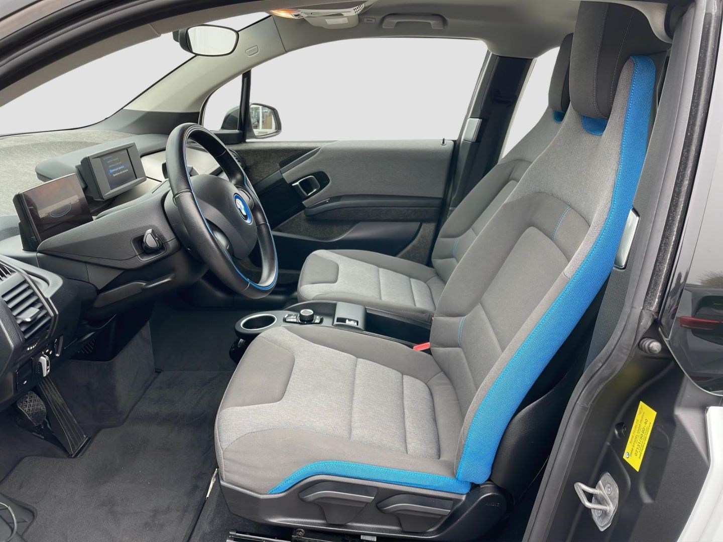 i3 *120 Ah*Digitales Cockpit*LED*DAB*SHZ*Keyless