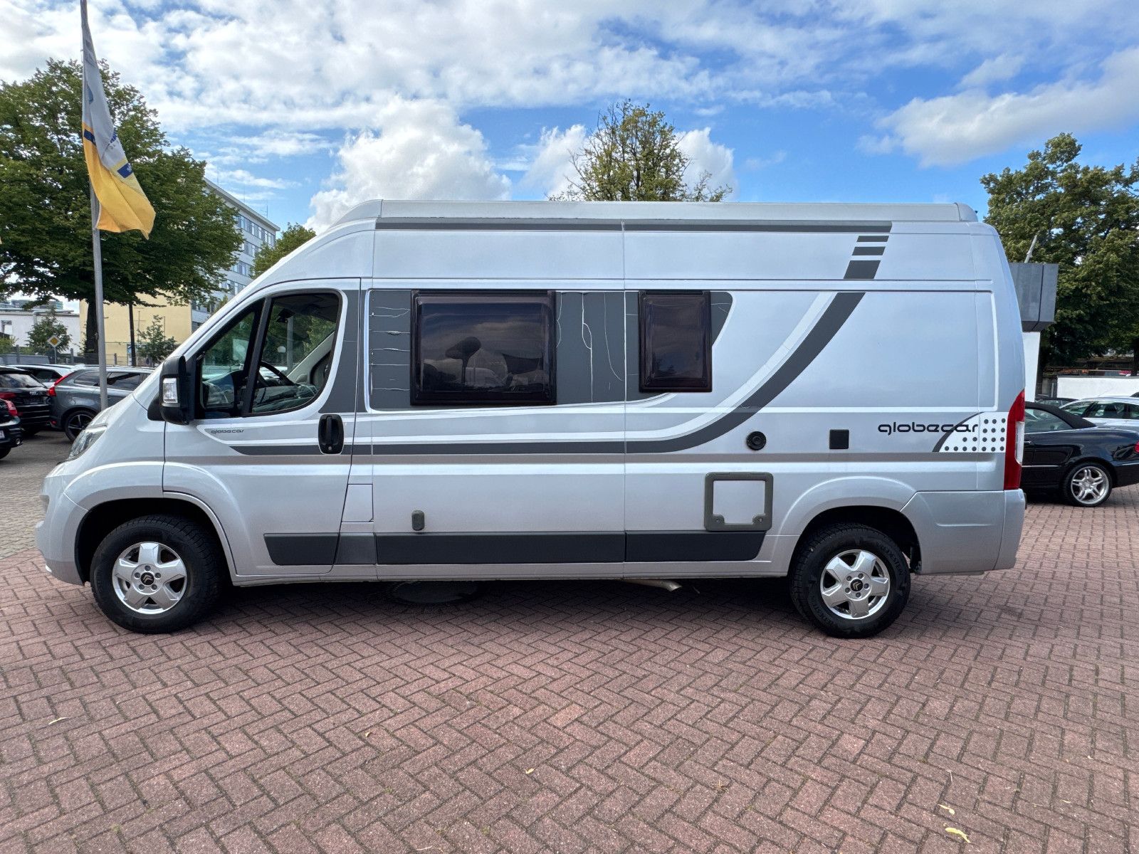 Fahrzeugabbildung Globecar GLOBESCOUT 600 TV SAT AHK NAVI KAMERA INVERTER