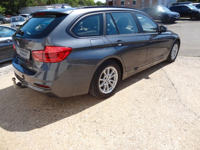 Fahrzeugabbildung BMW 318i/2.Hd/Pano/AHK/Navi/SitzH/Automatik/PDC/