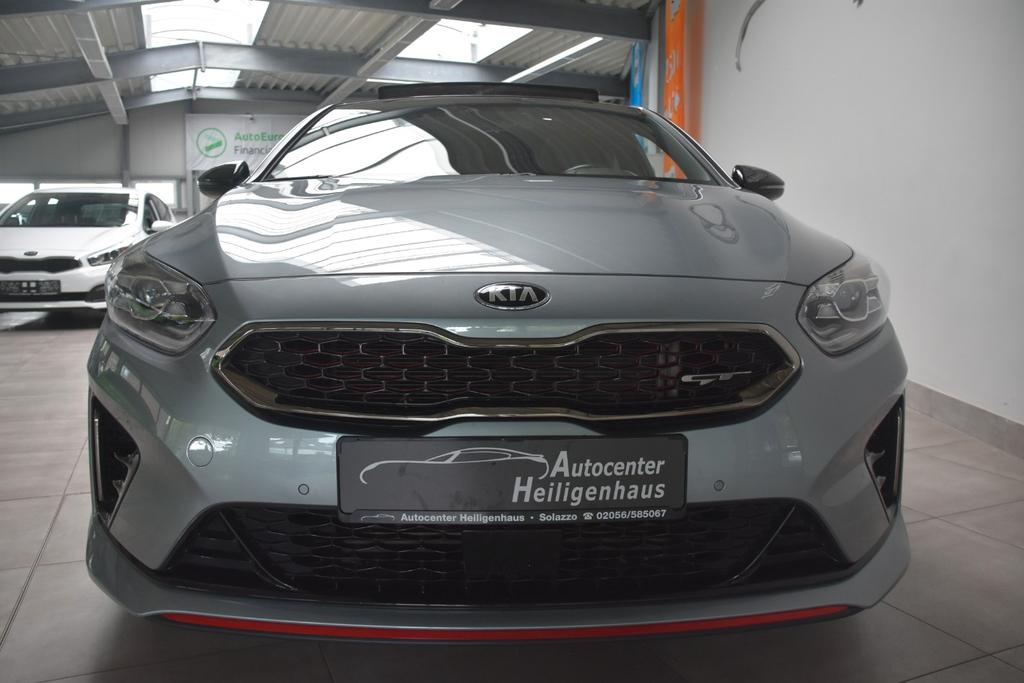 Kia ProCeed