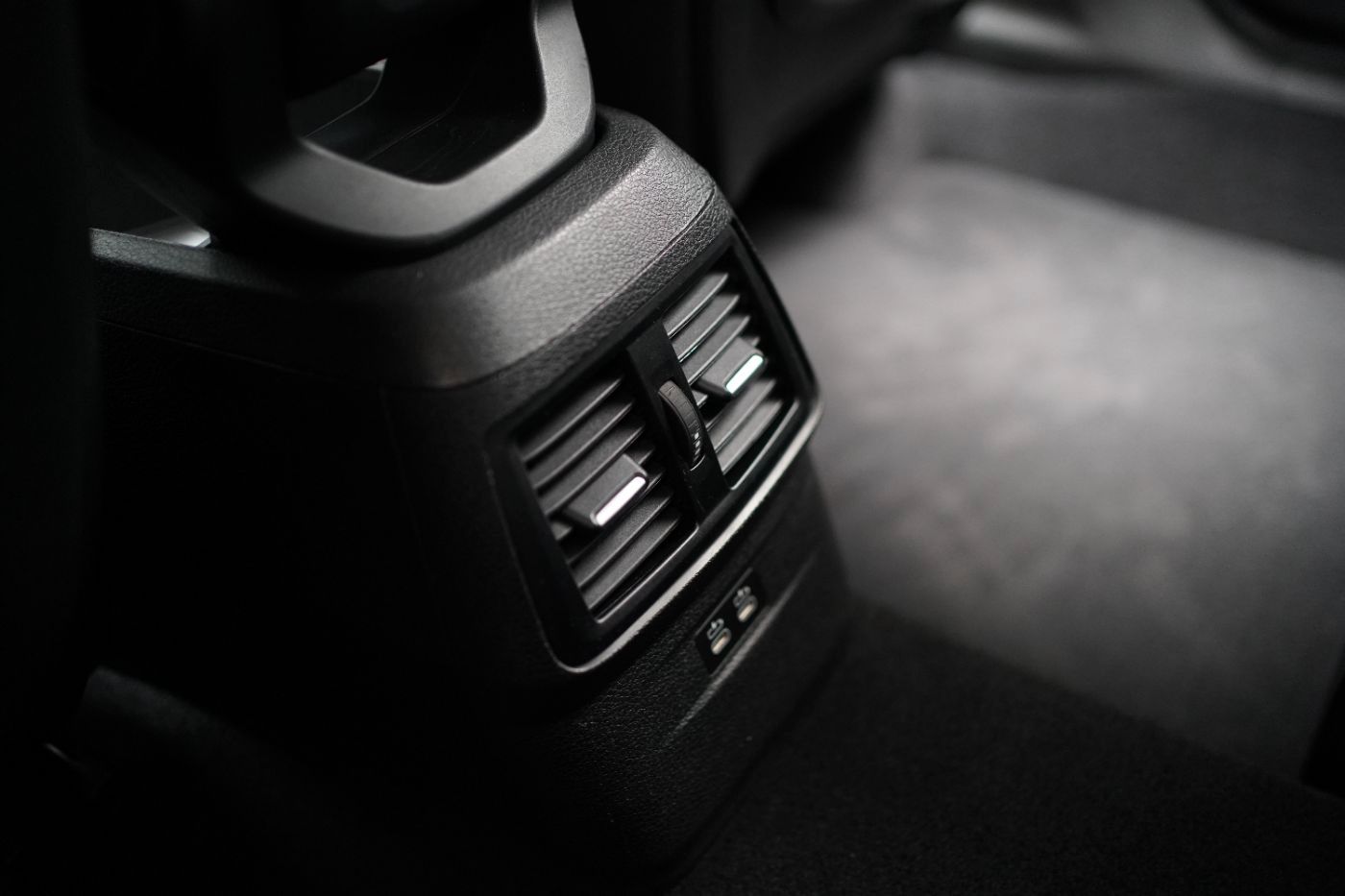 Fahrzeugabbildung BMW 218i Gran Tourer Sport Line LED+AHK+Rückfahrkame