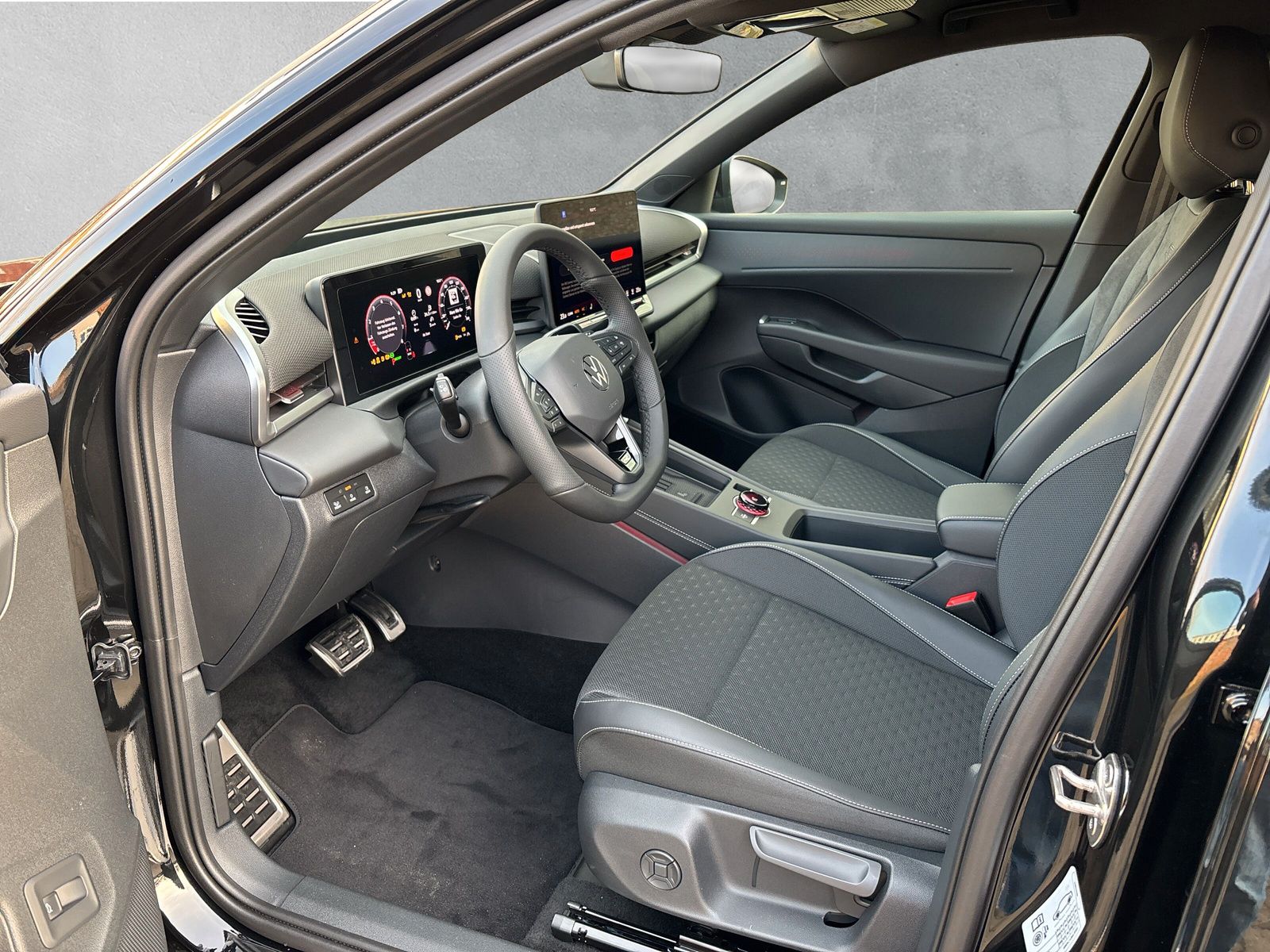 Fahrzeugabbildung Volkswagen T-Roc R-Line TSI 110 kW 7-Gang DSG