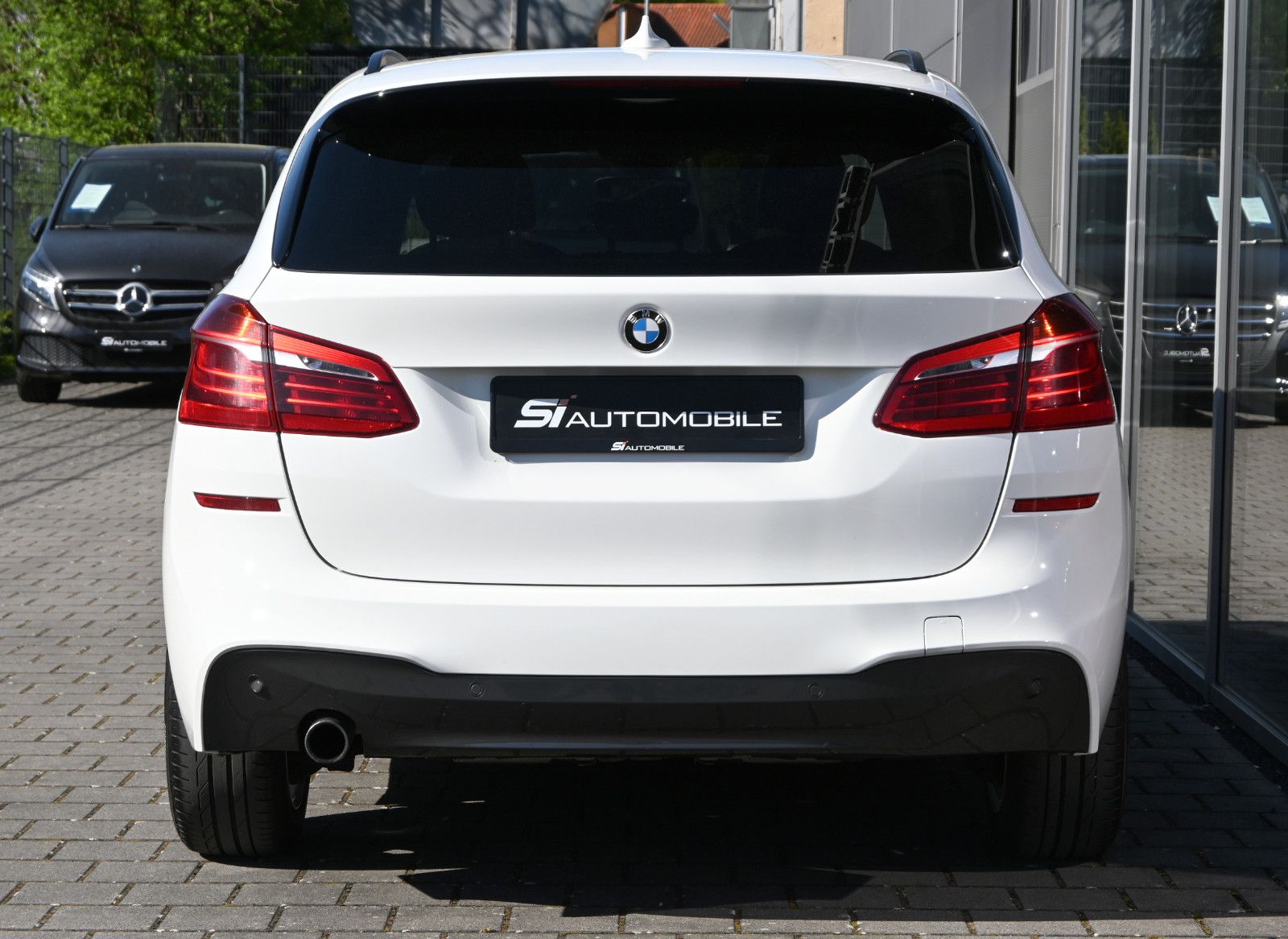 Fahrzeugabbildung BMW 218i Active Tourer M Sport °AHK°PDC°SITZHEIZ°