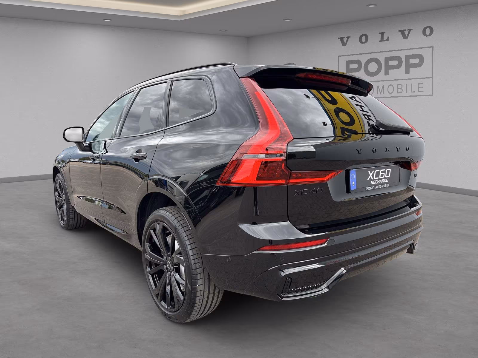Volvo XC60 T8 AWD Plus Black Edition FACELIFT 21" 360°