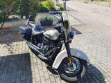 Harley-Davidson Heritage Classic 114 FLHCS - HARLEY-DAVIDSON HERITAGE CLASSIC