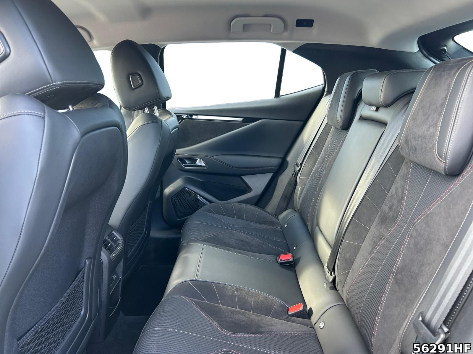 Fahrzeugabbildung DS Automobiles DS4 Performance Line