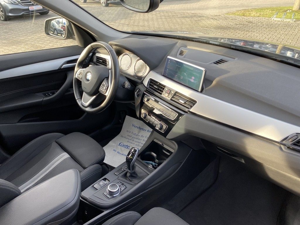BMW X1 sDrive18d Aut. Advantage AHK PDC Temp SH foto 9