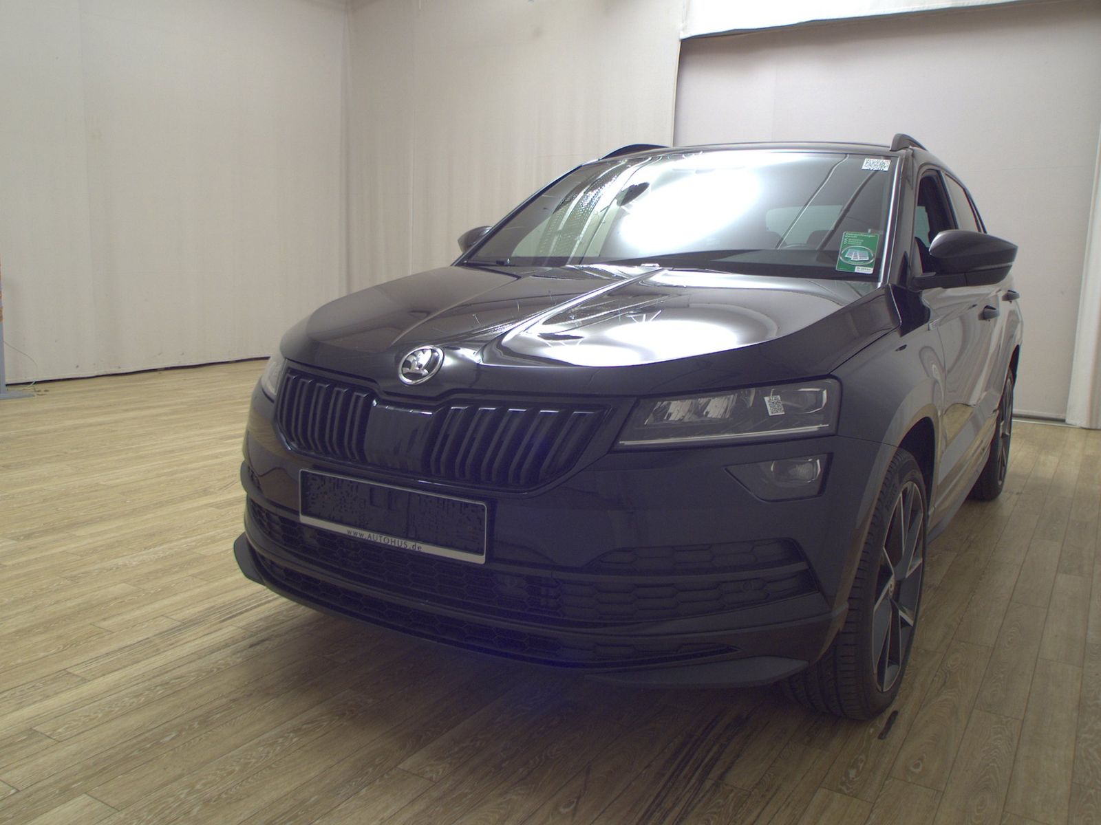 Skoda Karoq 2.0 TDI 4x4 SportLine Navi Pano LED AHK imagem 2