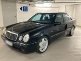 Mercedes-Benz Mercedes E55 AMG - Mercedes-Benz E 55 AMG: Privatanbieter