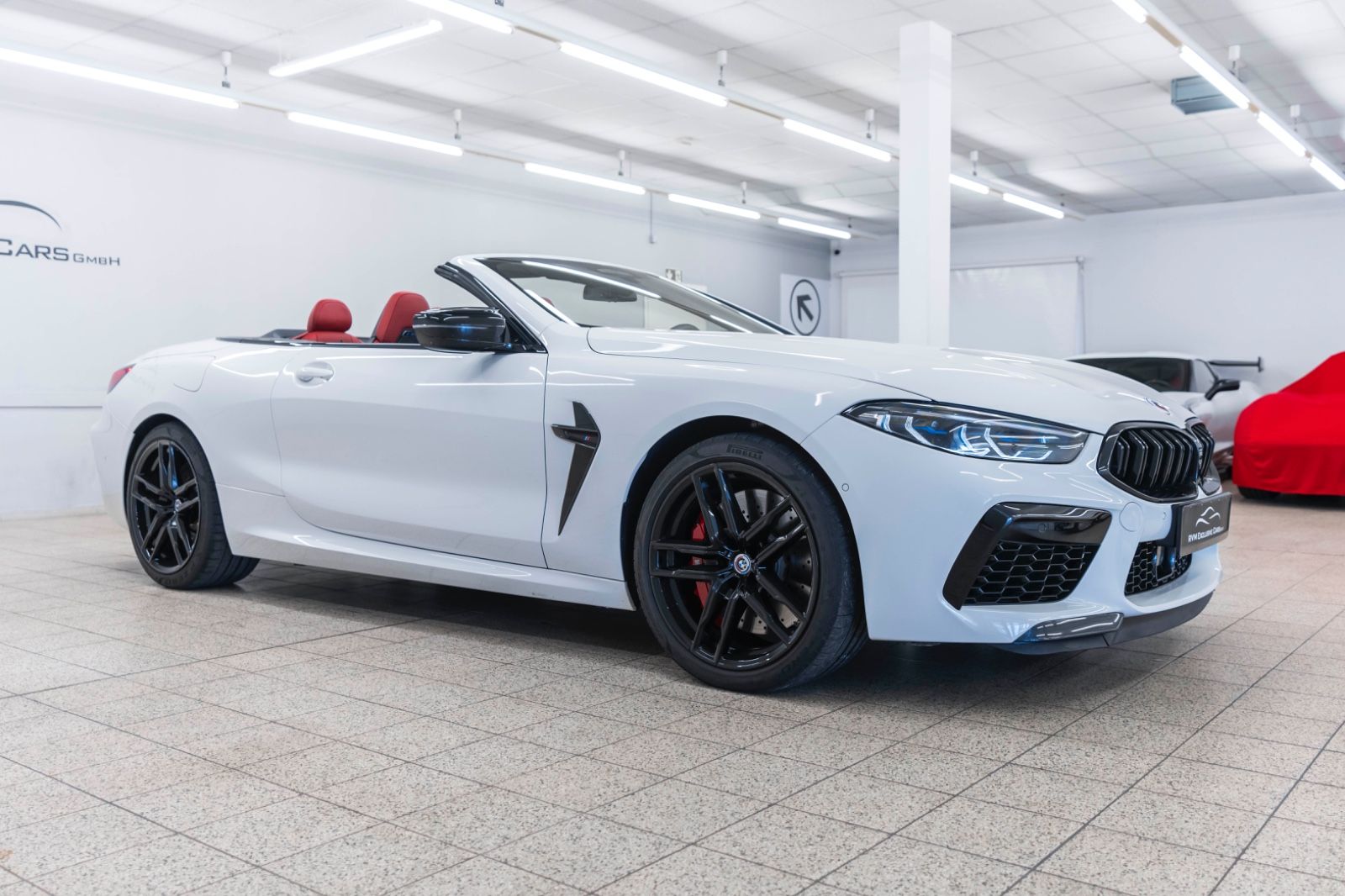 Fahrzeugabbildung BMW M8 Cabrio Competition LASER B&W ACC 3D SOFTCLOSE
