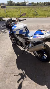 Aprilia RSV 1000 Tuono - APRILIA NAKED BIKE