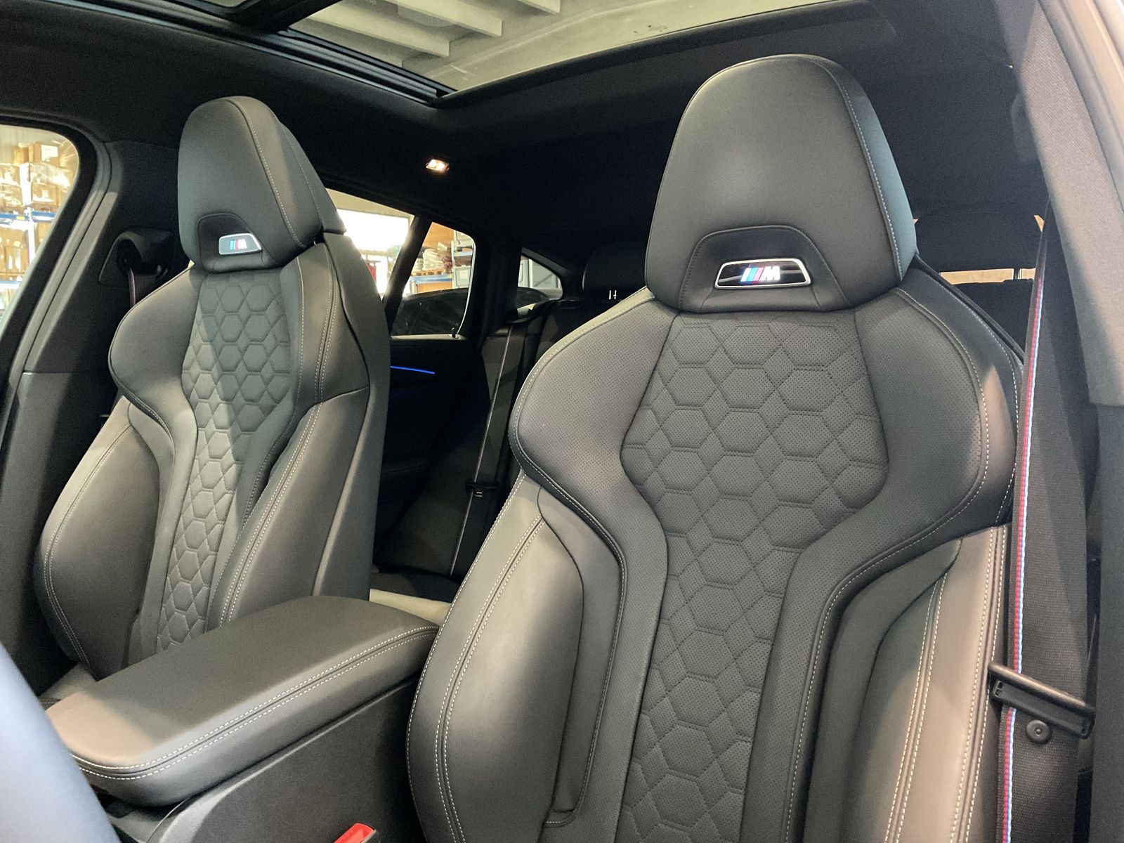 Fahrzeugabbildung BMW X4 M M Competition Head-Up HK HiFi