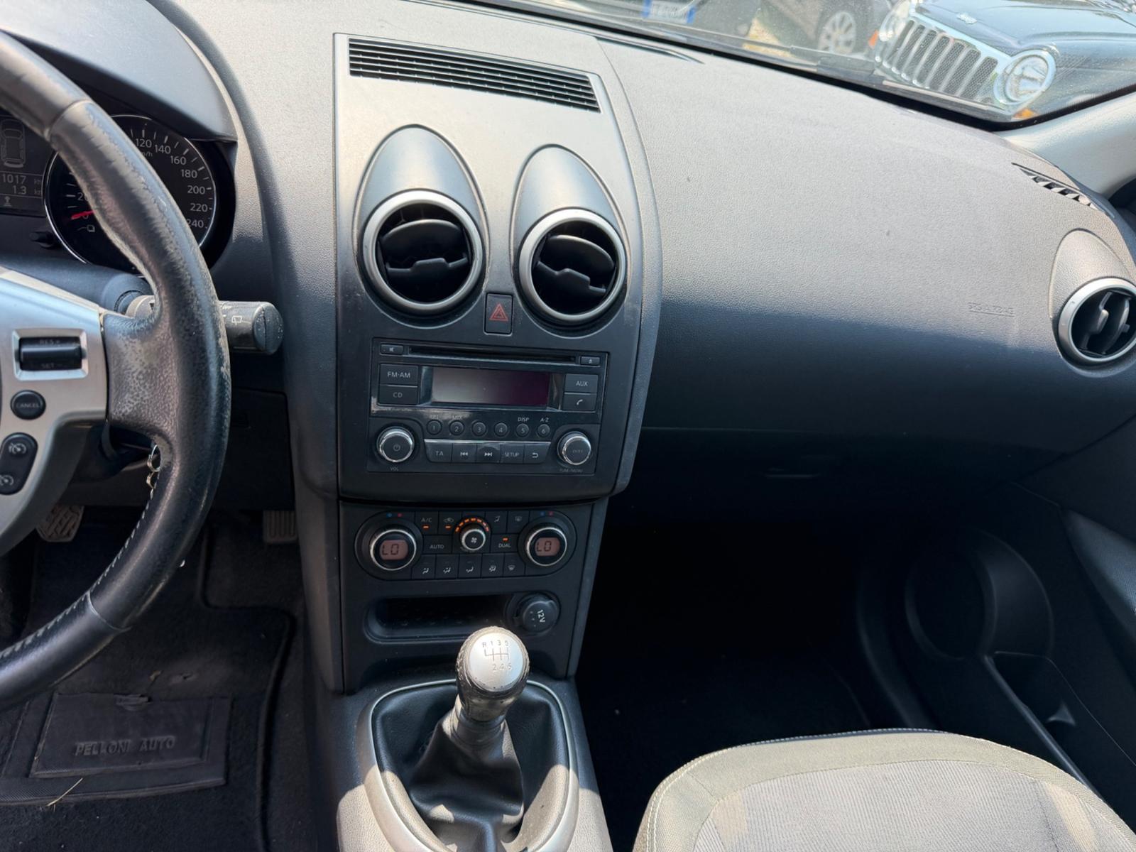 Nissan Qashqai 2010 — photo 14