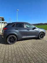 Hyundai KONA 1.6 T-GDI  DCT 4WD AHK  HUD SHZ LED 1Hd - Hyundai KONA: Von Privat
