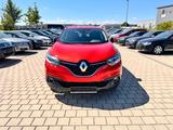 Renault Kadjar Crossborder / 1.Hand / EURO 6 - Renault Kadjar mit Benzin-Antrieb: Rot, Scheckheftgepflegt