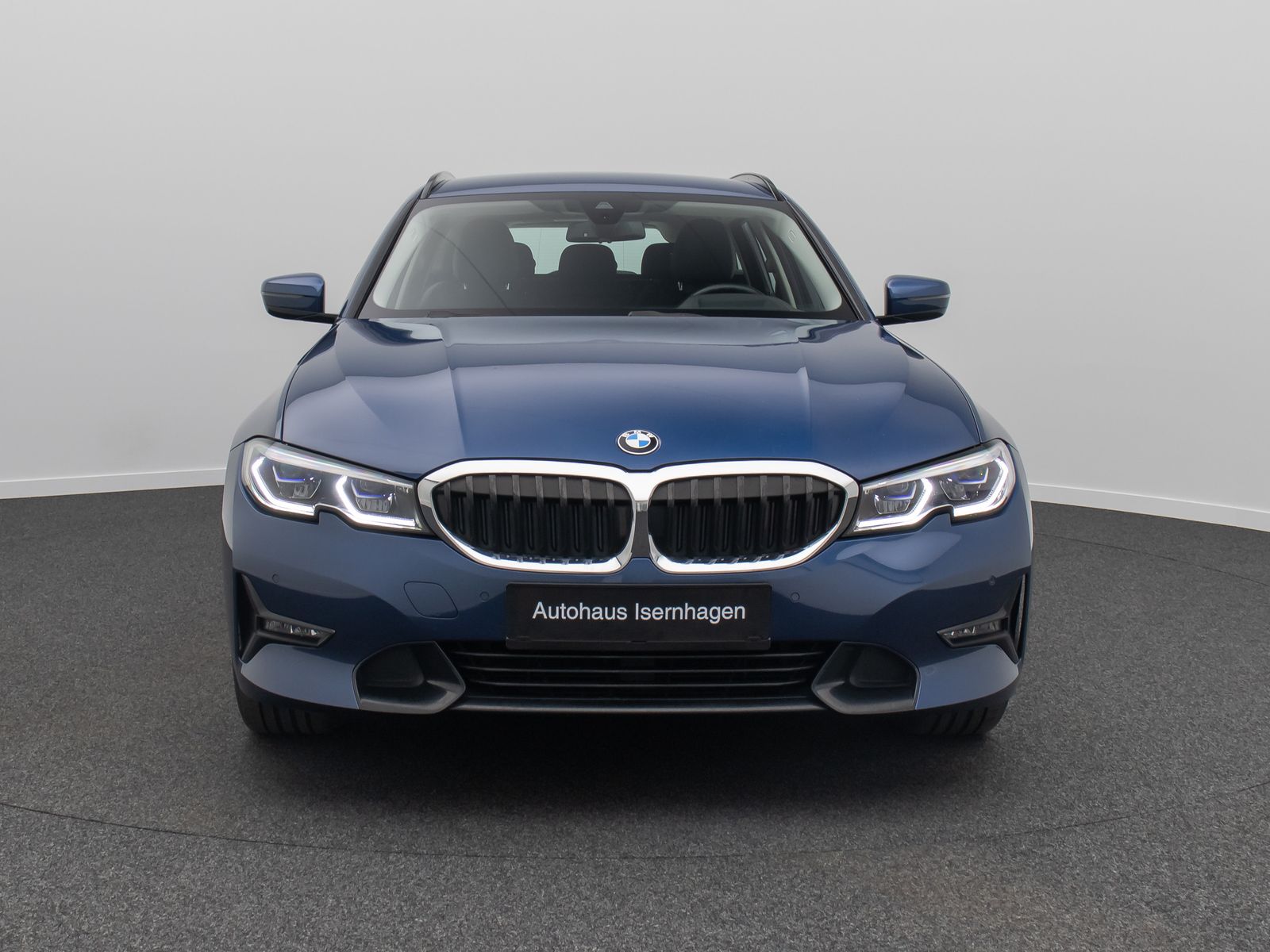 Fahrzeugabbildung BMW 330e  Sport Line Kamera DAB Laser HUD H/K Alarm
