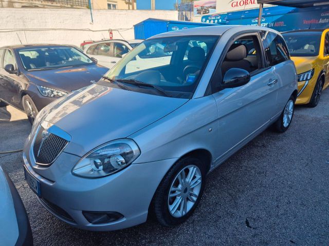 Lancia Ypsilon 1.3 MJT 75 CV Unyca euro 5b