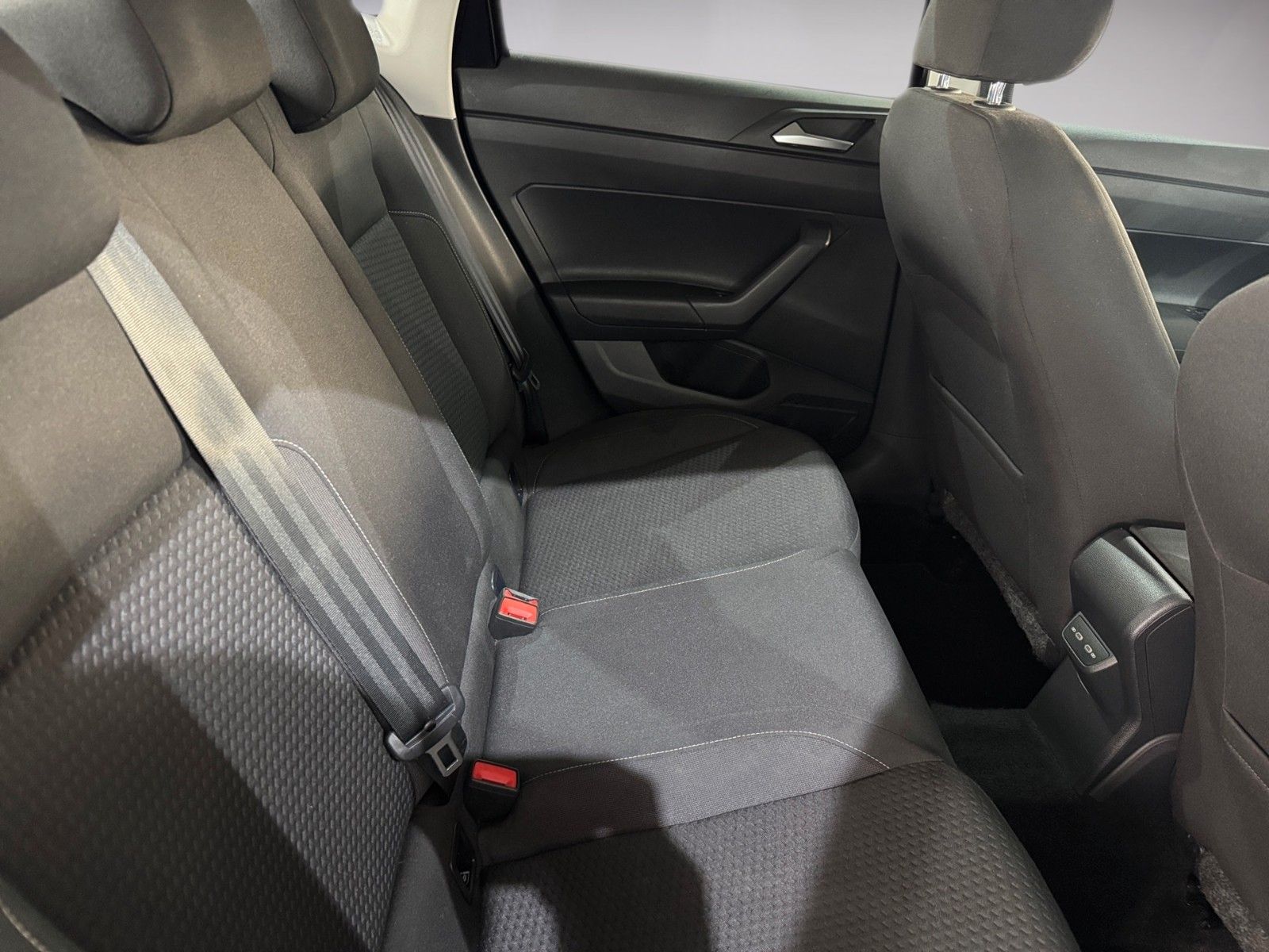 Fahrzeugabbildung Volkswagen Polo VI Comfortline 1.0TSI