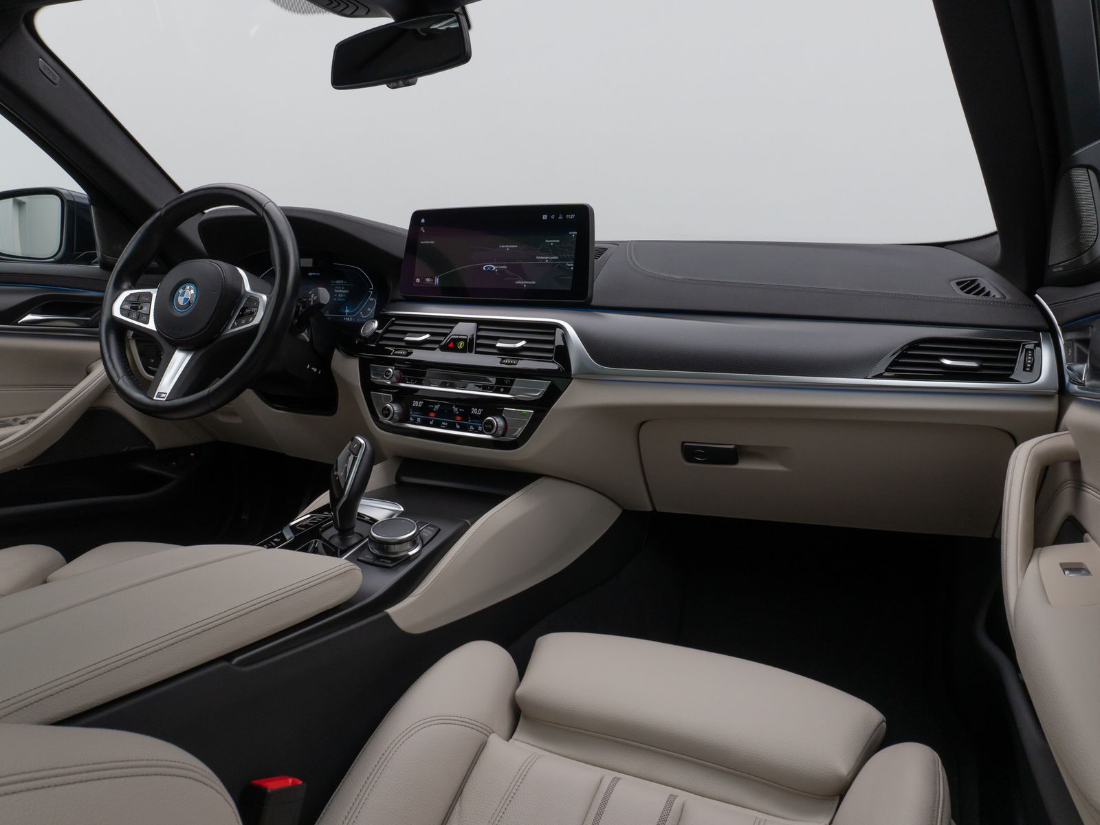 Fahrzeugabbildung BMW 530e xD M Sport Pro Panoram Kamera Laser HUD H/K