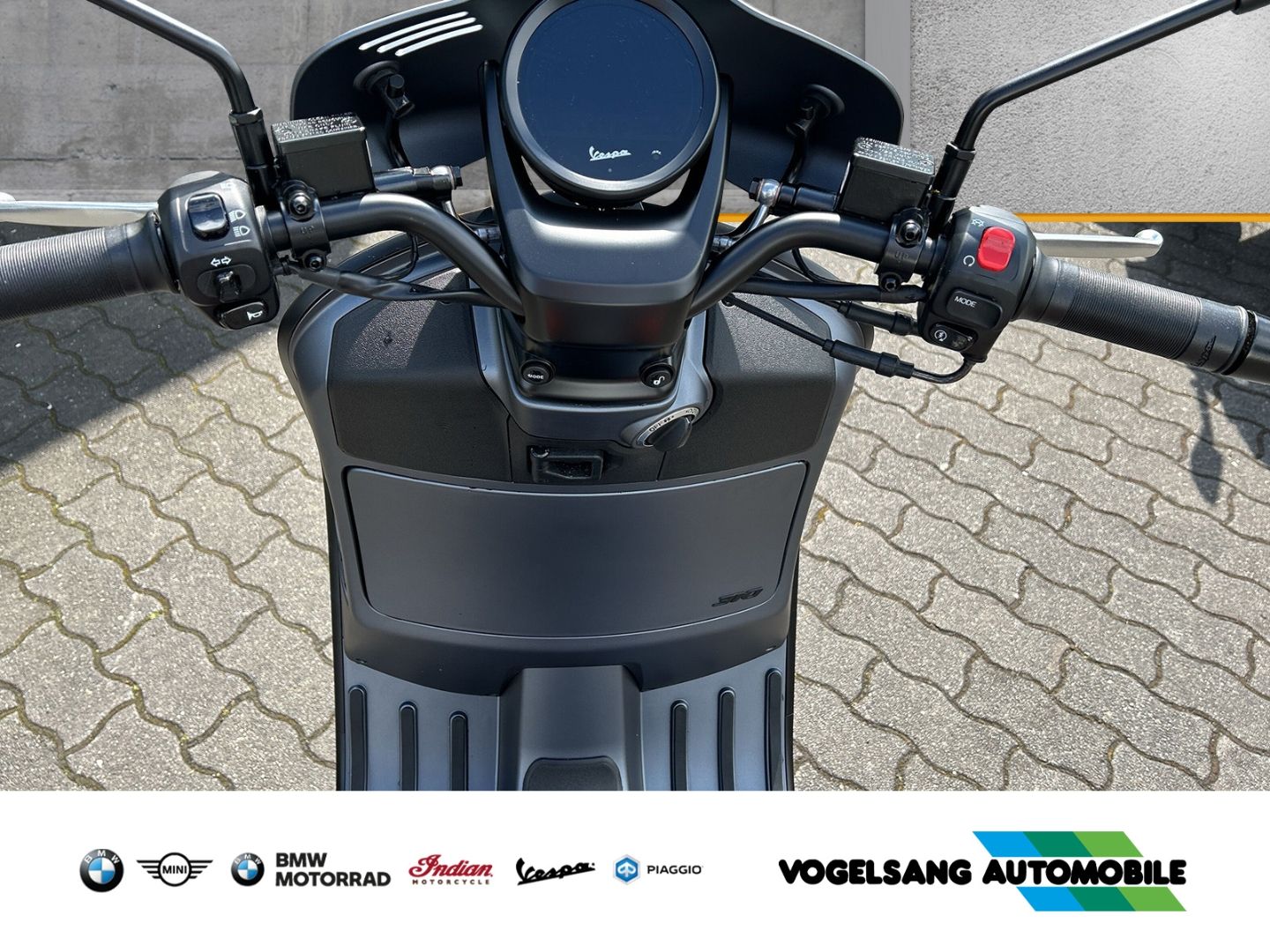Fahrzeugabbildung Vespa GTV 310 HPE, Sondermodell, Black Parts, Keyless