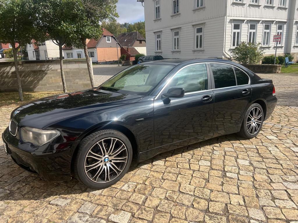 BMW 730