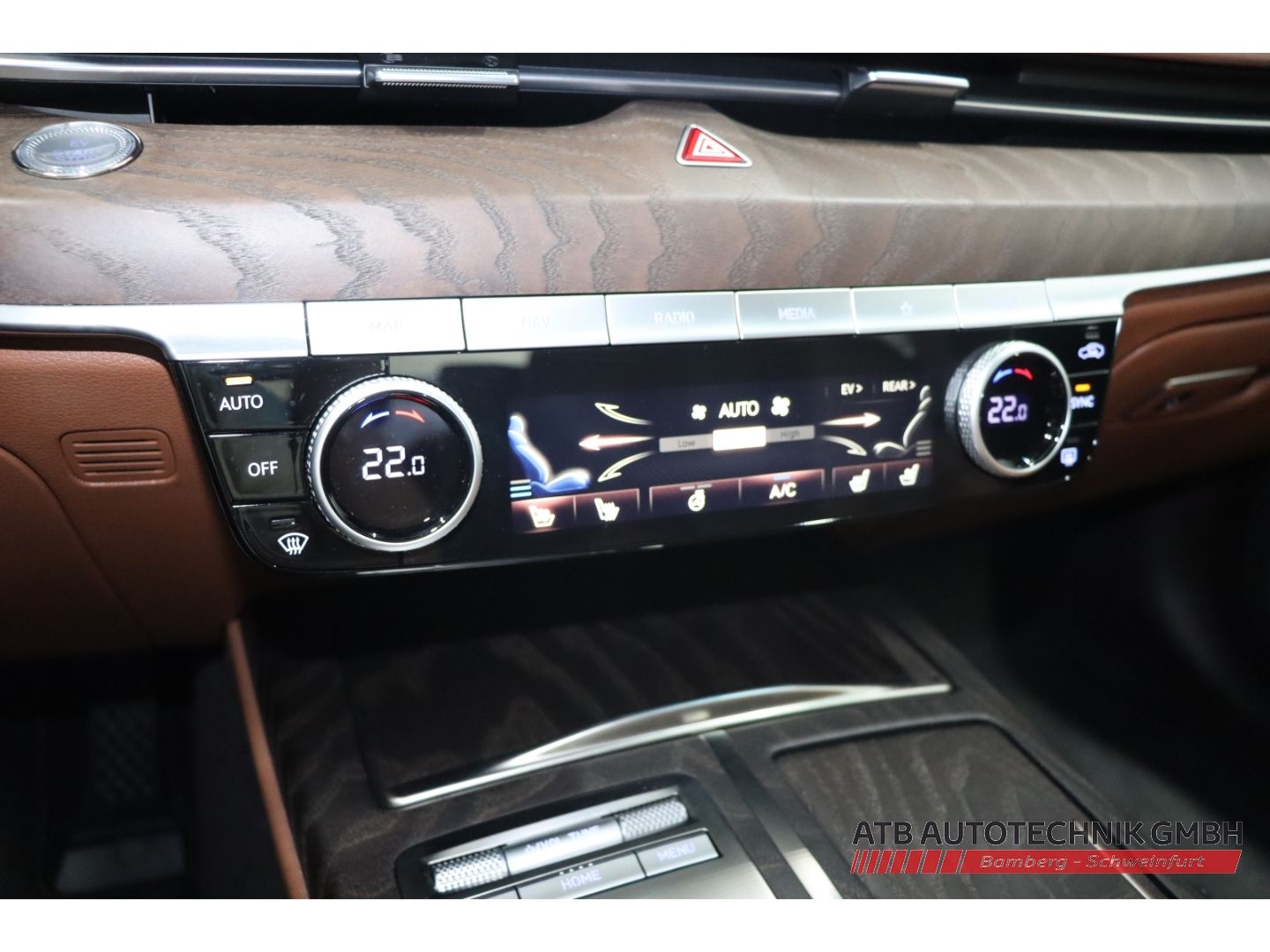 Fahrzeugabbildung Genesis G80 Electrified 4WD Luxury 87,2kWh 98,1% SOH Sol