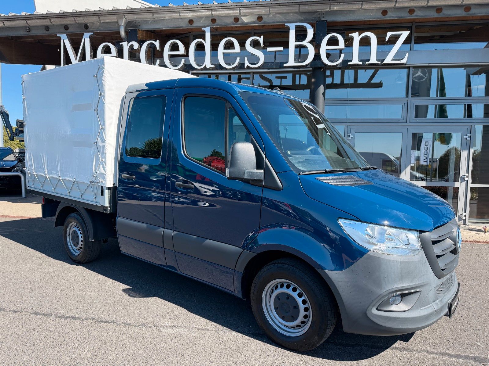 Fahrzeugabbildung Mercedes-Benz Sprinter 215 CDI DoKa Klima AHK