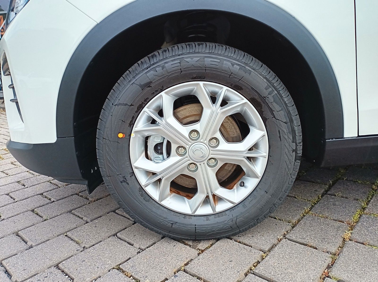 Fahrzeugabbildung KGM TIVOLI NOMAD+SH+KLIMAANLAGE+R.-KAMERA+10.25 ZOLL