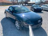 Audi TT Coupe/Roadster 1.8 T - Audi TT aus 2003: Cabrio