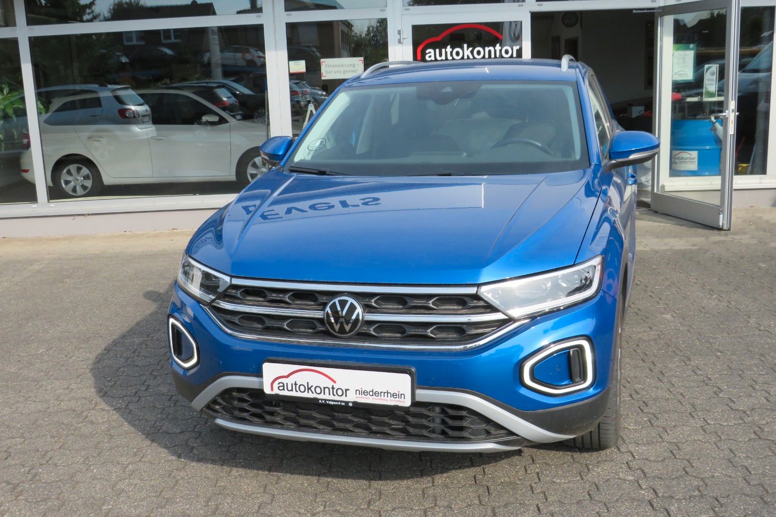 Fahrzeugabbildung Volkswagen T-Roc Style KAMERA ACC NAVI APP SITZH DIGI-COPI