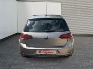 Volkswagen Golf - 5