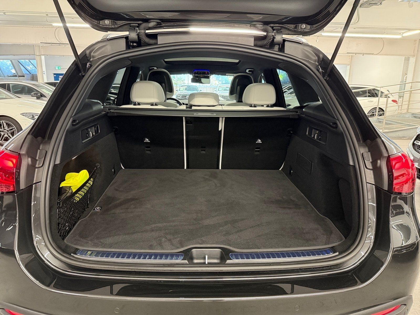 Fahrzeugabbildung Mercedes-Benz GLC 200 4M AMG*Pano*Distro*360*Burmest*20"*Night