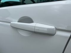 Fahrzeugabbildung Land Rover Discovery Sport R-DYNAMIC *PANO*LED*ACC*360°