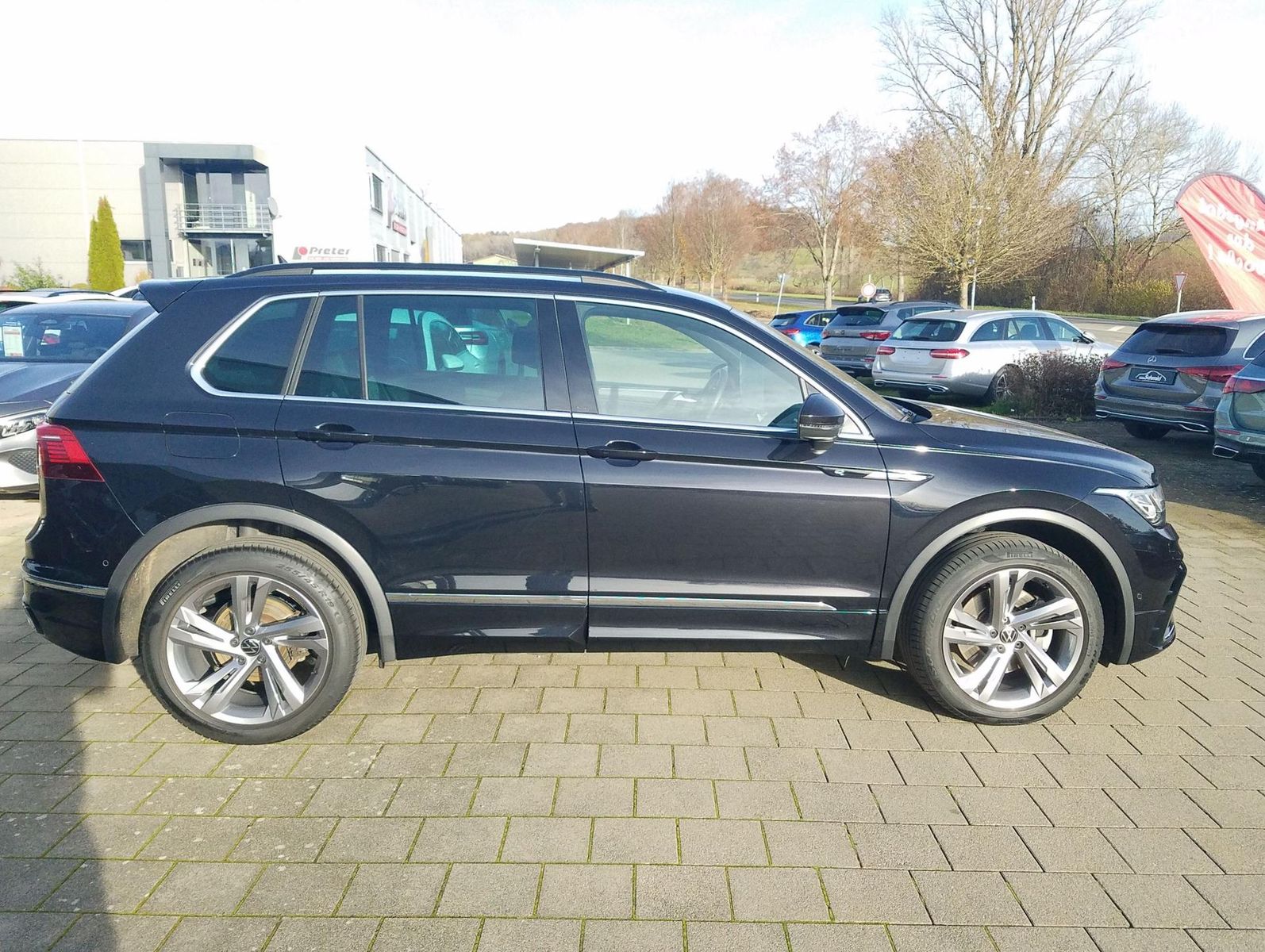 Volkswagen Tiguan 2.0 TDI, 4 Motion, R-Line*AHK*NAVI*MAT... foto 7