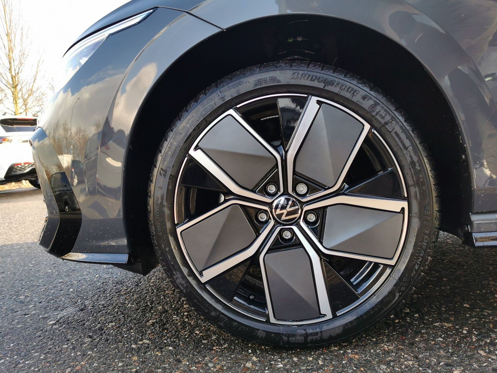 Volkswagen Golf - Bild 9