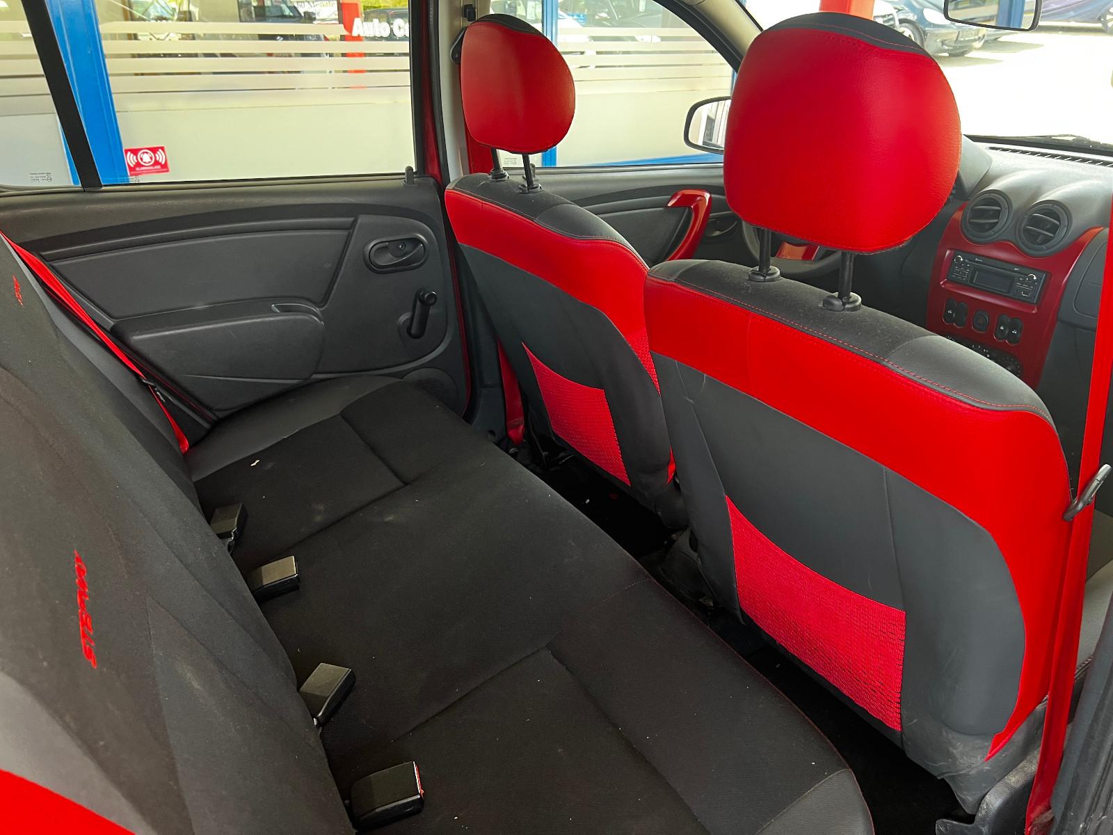 Dacia Sandero 2012 — photo 16