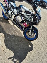 Suzuki GSXR 750 - Angebote entsprechen deinen Suchkriterien