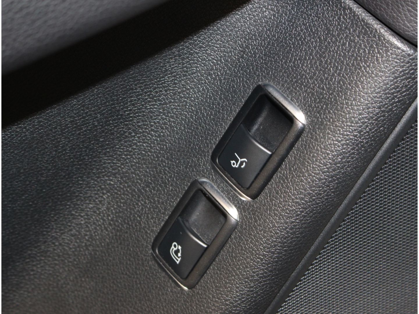 Fahrzeugabbildung Mercedes-Benz GLE 350 d Coupe 4Matic AMG-Line*AHK*Distronic