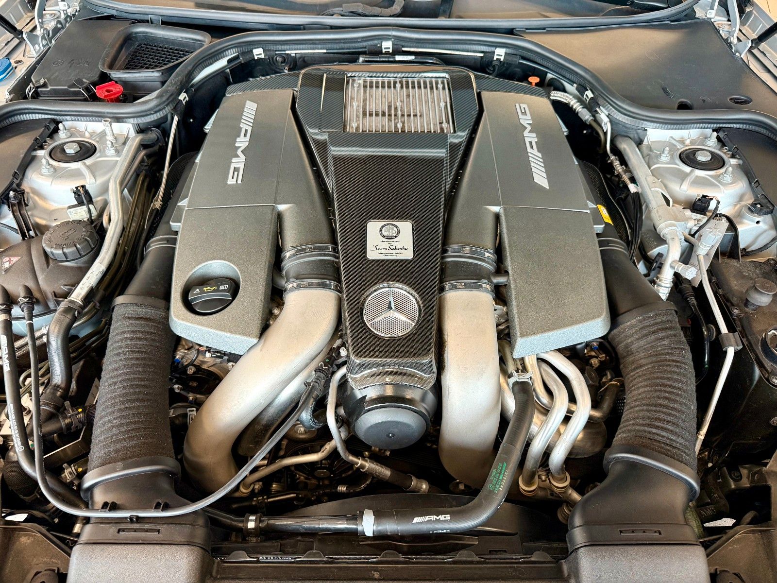 Fahrzeugabbildung Mercedes-Benz SL 63 AMG Edition 1 Performance/Designo/Carbon