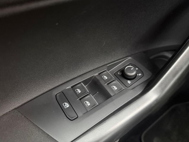Taigo R-Line 1.0 TSI Navi ACC Apple CarPlay