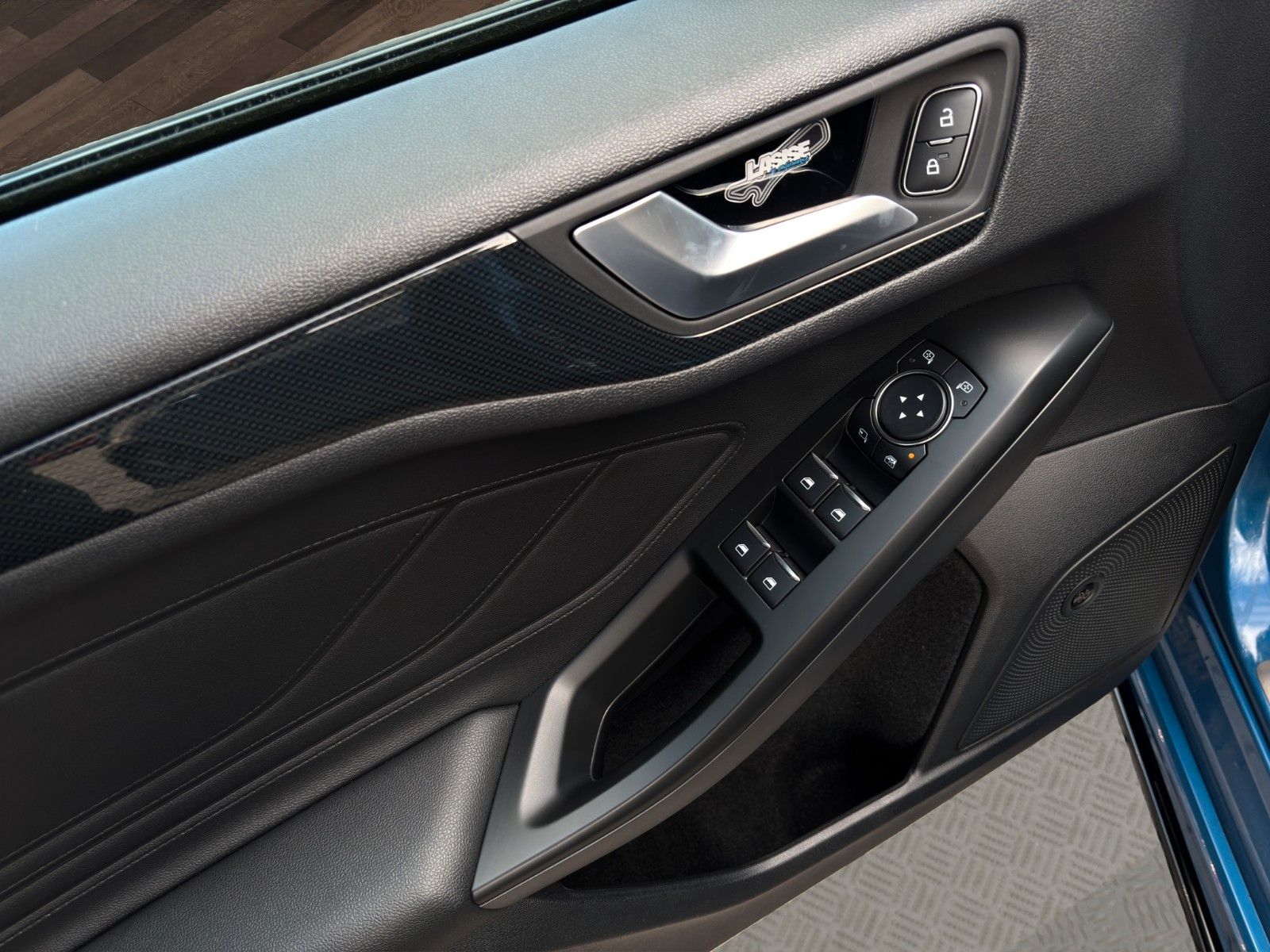 Fahrzeugabbildung Ford Focus Lim. ST *Head-Up*B&O*Keyless*Recaro*ACC