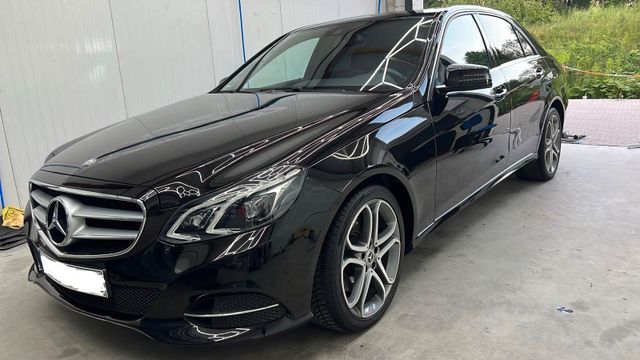 MERCEDES-BENZ Mercedes E220 Bluetec 9G Tronic Volleder/ ...