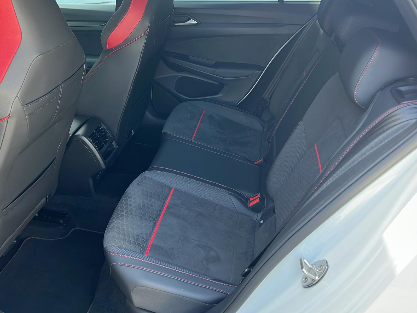 Volkswagen Golf 2.0 TSI GTI Clubsport*Navi*DAB*LED*KeyGo, миниатюра 12