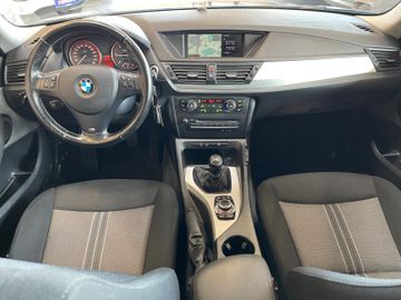 BMW X1 sDrive 18d *NAVI*BI-XENON*AHK*TEMPOMAT*SZ.HZ.