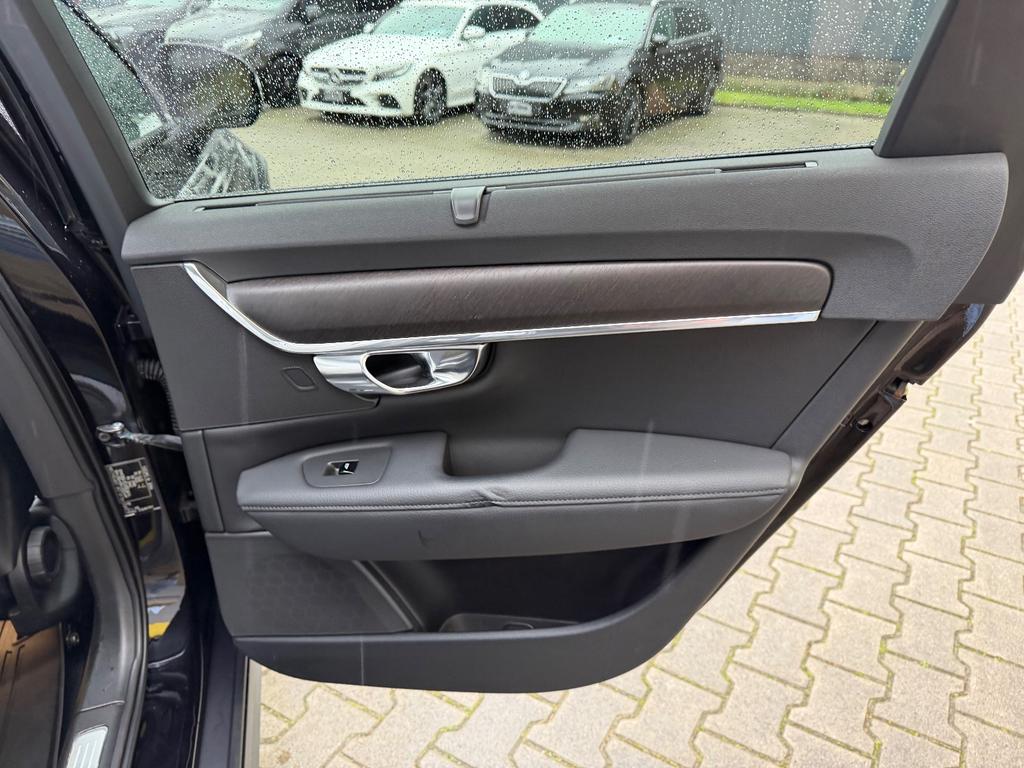 Volvo V90 Cross Country